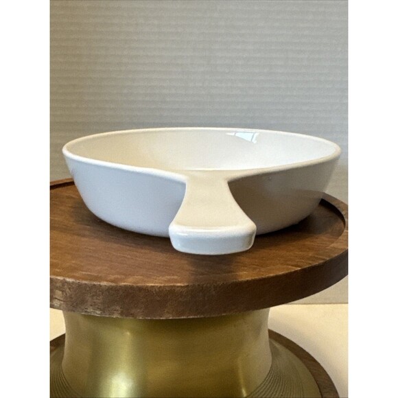 Vtg. Corning Ware, 6.5" Skillet, and Lid, 6.5" W x 10.25" w/Handle - Picture 8 of 11